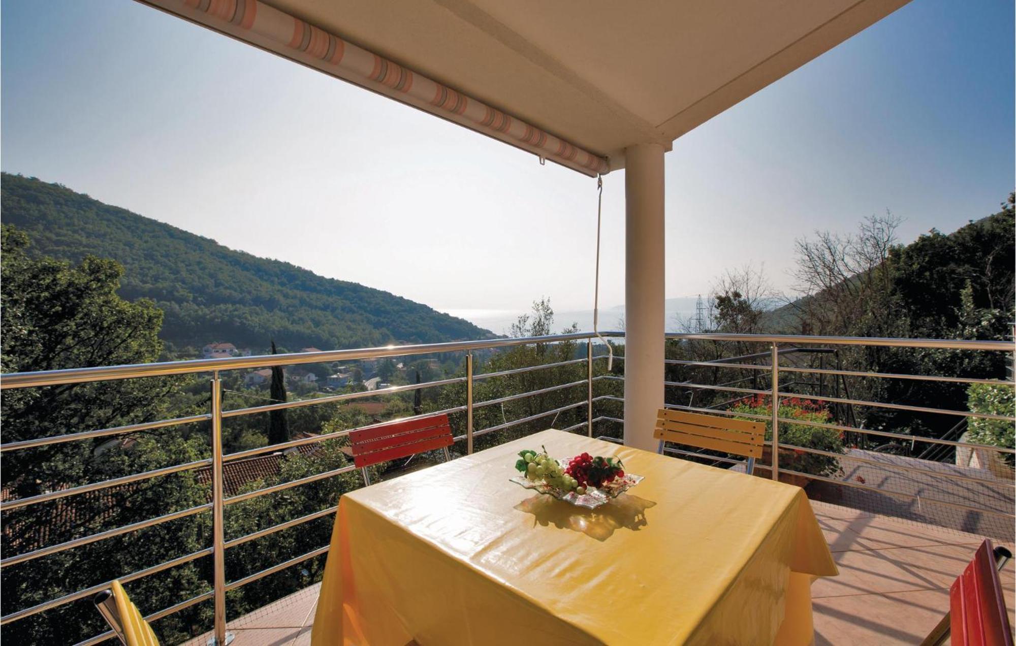 1 Bedroom Stunning Apartment In Mošćenička Draga Exterior foto