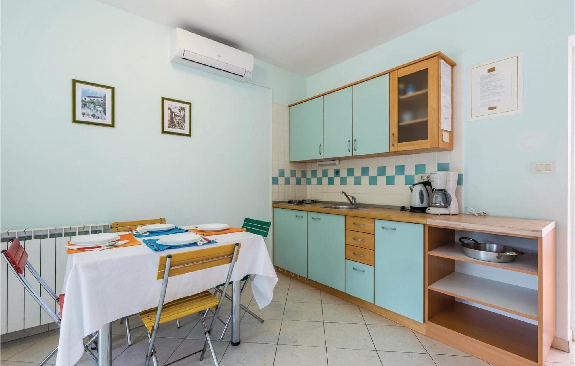 1 Bedroom Stunning Apartment In Mošćenička Draga Exterior foto